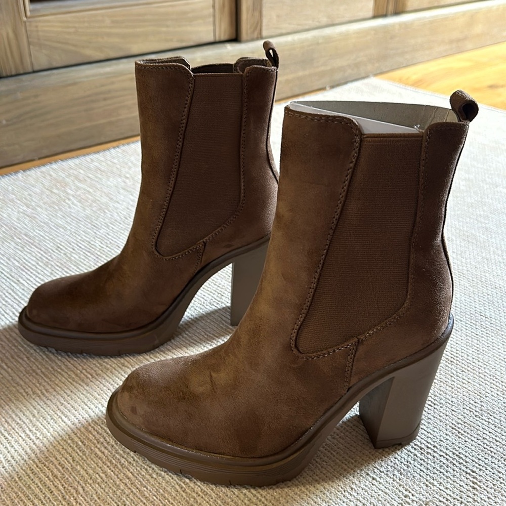 Nine West Brown Suede Ankle Booties